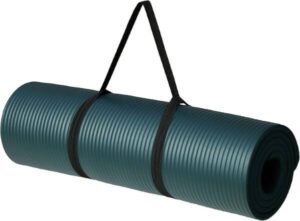 AmazonBasics Extra Thick Exercise Yoga Gym Floor Mat with Carrying Strap - افضل بساط رياضي