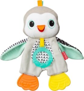 Infantino CUDDLY TEETHER - PENGUIN - افضل انواع عضاضات الاطفال