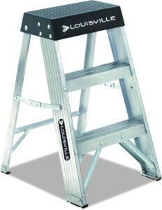 Louisville Ladder AS3002 6966014 2 feet Black - افضل سلم للبيت