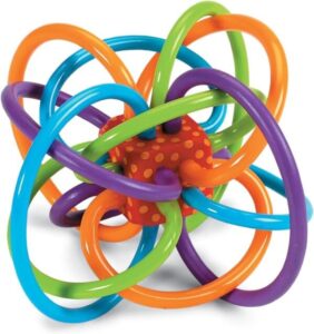 Manhattan Toy Winkel Rattle & Sensory Teether Toy - افضل انواع عضاضات الاطفال