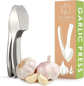 Oliver's Kitchen Premium Garlic Press Super Easy to Use & Clean Garlic Crusher & Mincer - افضل هراسة ثوم